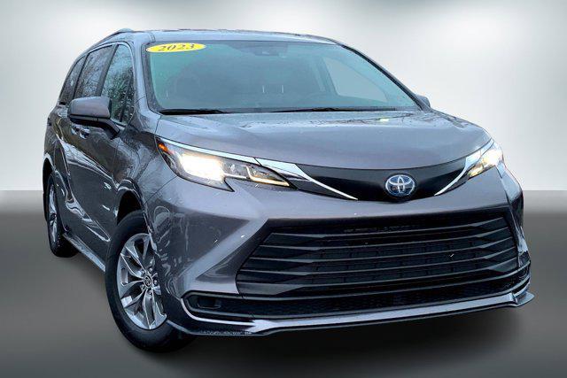 used 2023 Toyota Sienna car, priced at $38,400