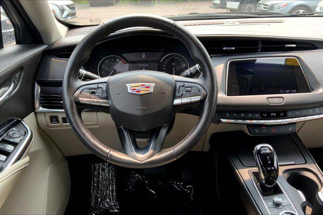 used 2023 Cadillac XT4 car, priced at $29,900
