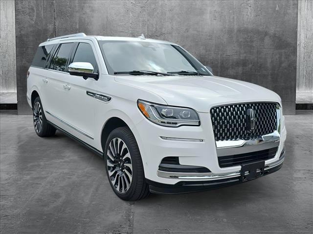 used 2024 Lincoln Navigator car, priced at $82,890