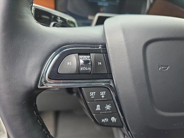 used 2024 Lincoln Navigator car, priced at $82,890