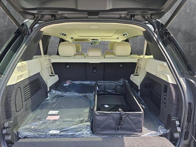new 2025 Land Rover Range Rover car, priced at $158,465