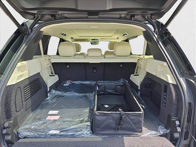new 2025 Land Rover Range Rover car, priced at $158,465