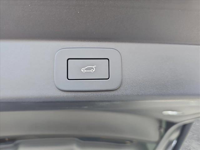 new 2025 Land Rover Range Rover Sport car, priced at $102,710
