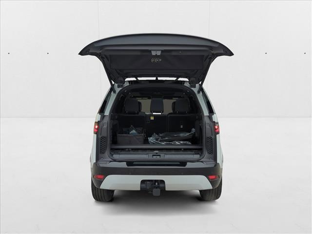 new 2024 Land Rover Discovery car, priced at $74,018