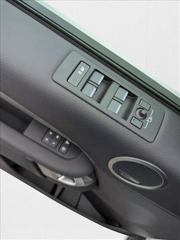 new 2024 Land Rover Discovery car, priced at $74,018