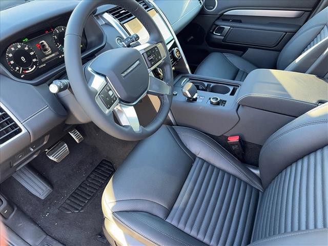 new 2025 Land Rover Discovery car, priced at $71,003