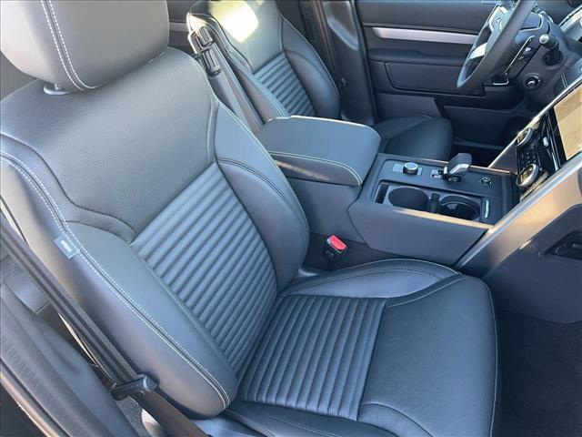 new 2025 Land Rover Discovery car, priced at $71,003