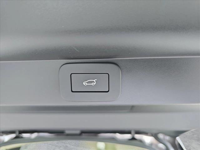 new 2025 Land Rover Range Rover car, priced at $137,180