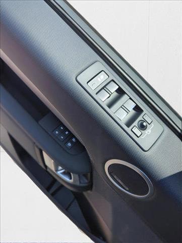 new 2024 Land Rover Discovery car, priced at $74,118