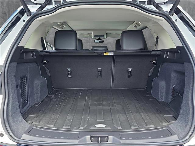 new 2025 Land Rover Discovery Sport car, priced at $54,173