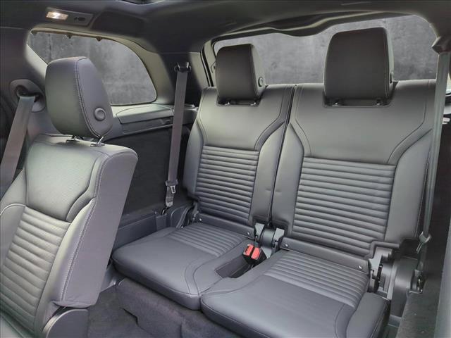 used 2024 Land Rover Discovery car, priced at $61,990
