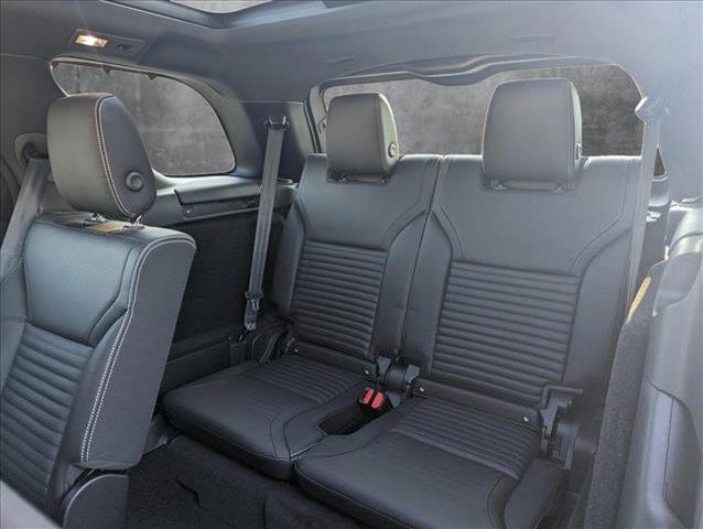 used 2024 Land Rover Discovery car, priced at $60,990