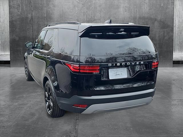 new 2025 Land Rover Discovery car, priced at $69,818
