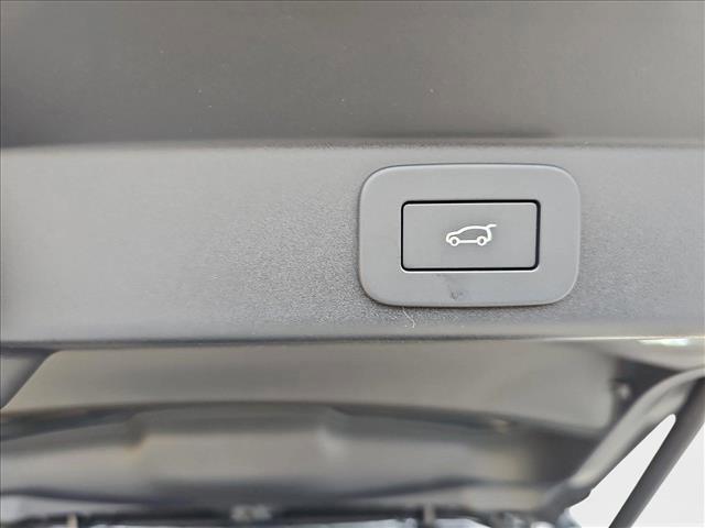 new 2025 Land Rover Range Rover Sport car, priced at $86,165