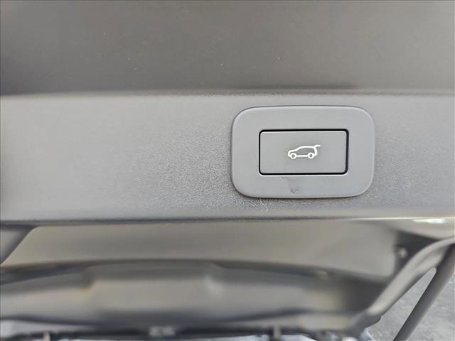 new 2025 Land Rover Range Rover Sport car, priced at $86,165