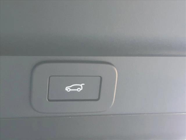 used 2025 Land Rover Range Rover car, priced at $111,990