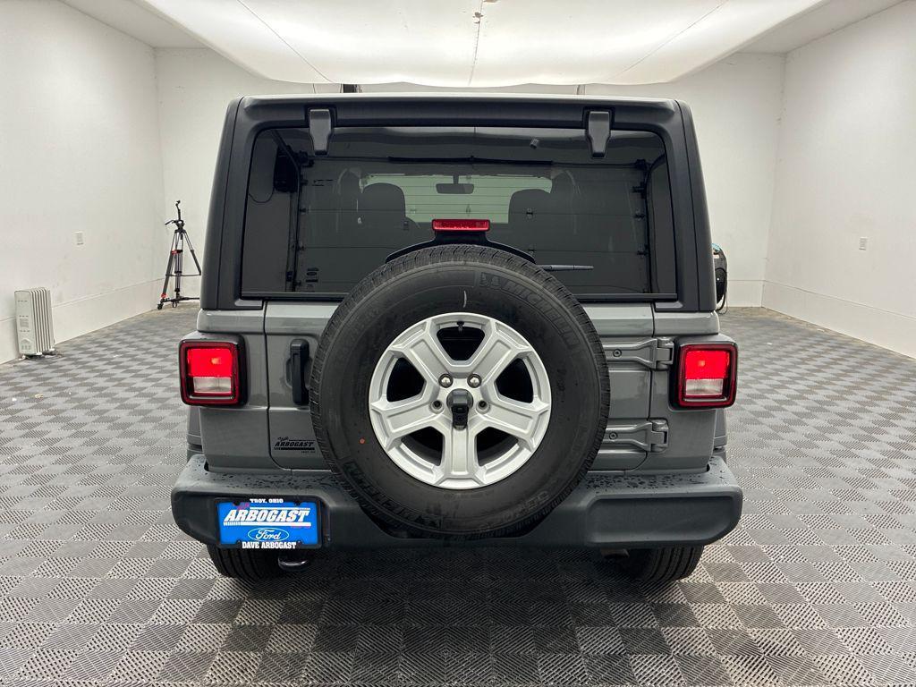used 2021 Jeep Wrangler Unlimited car, priced at $25,734