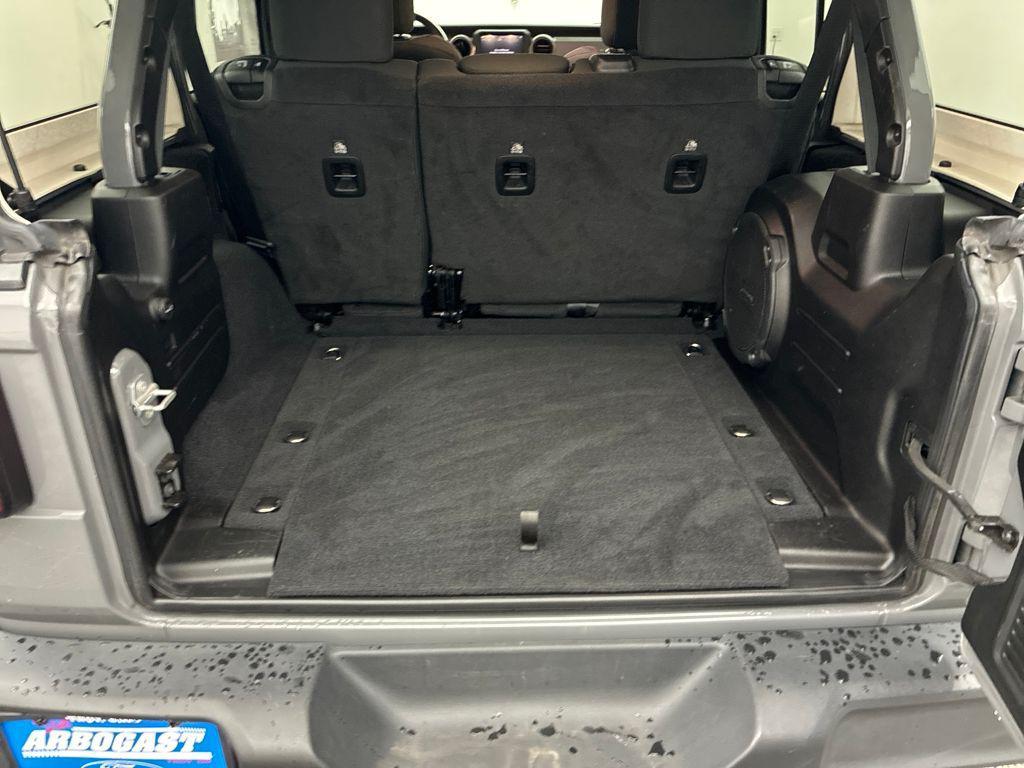 used 2021 Jeep Wrangler Unlimited car, priced at $25,734