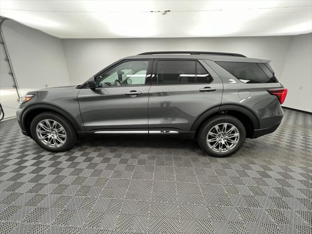 new 2025 Ford Explorer car, priced at $47,800