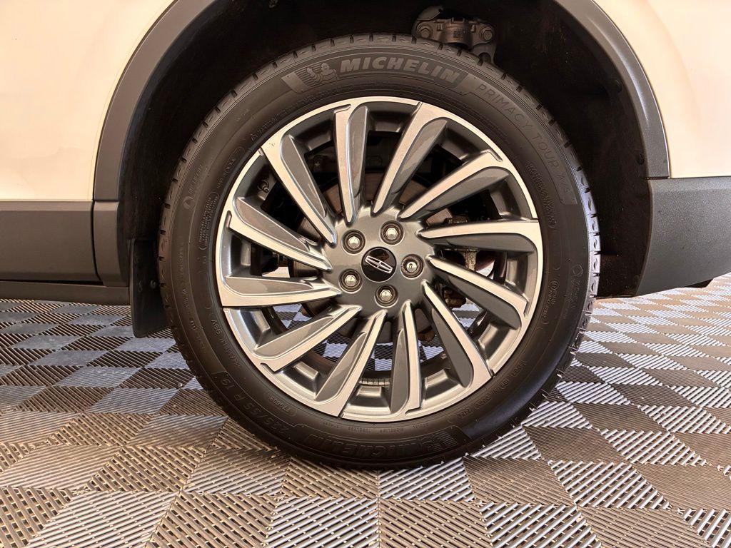 used 2023 Lincoln Corsair car, priced at $33,590