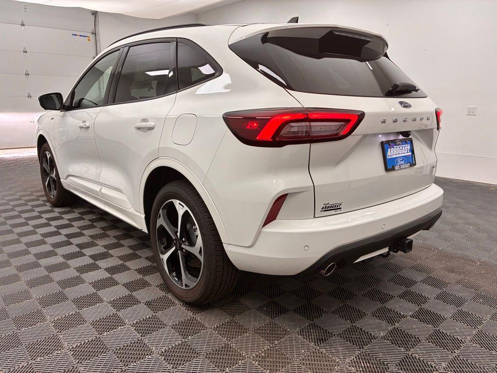 new 2024 Ford Escape car, priced at $34,999