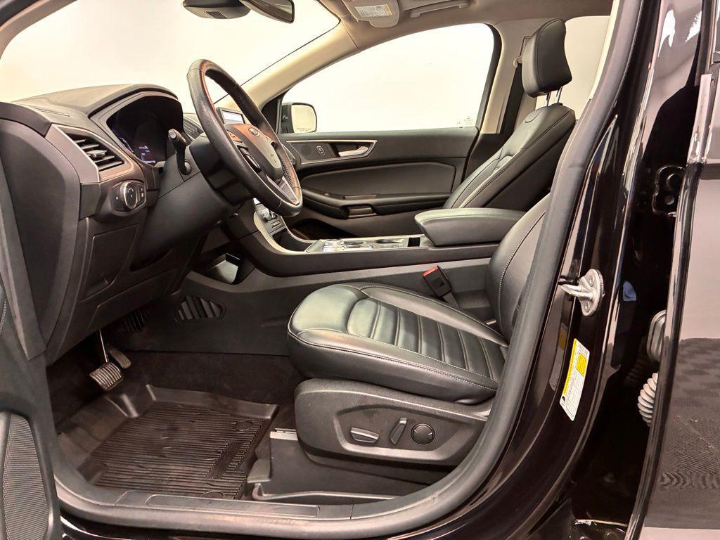 used 2022 Ford Edge car, priced at $25,195