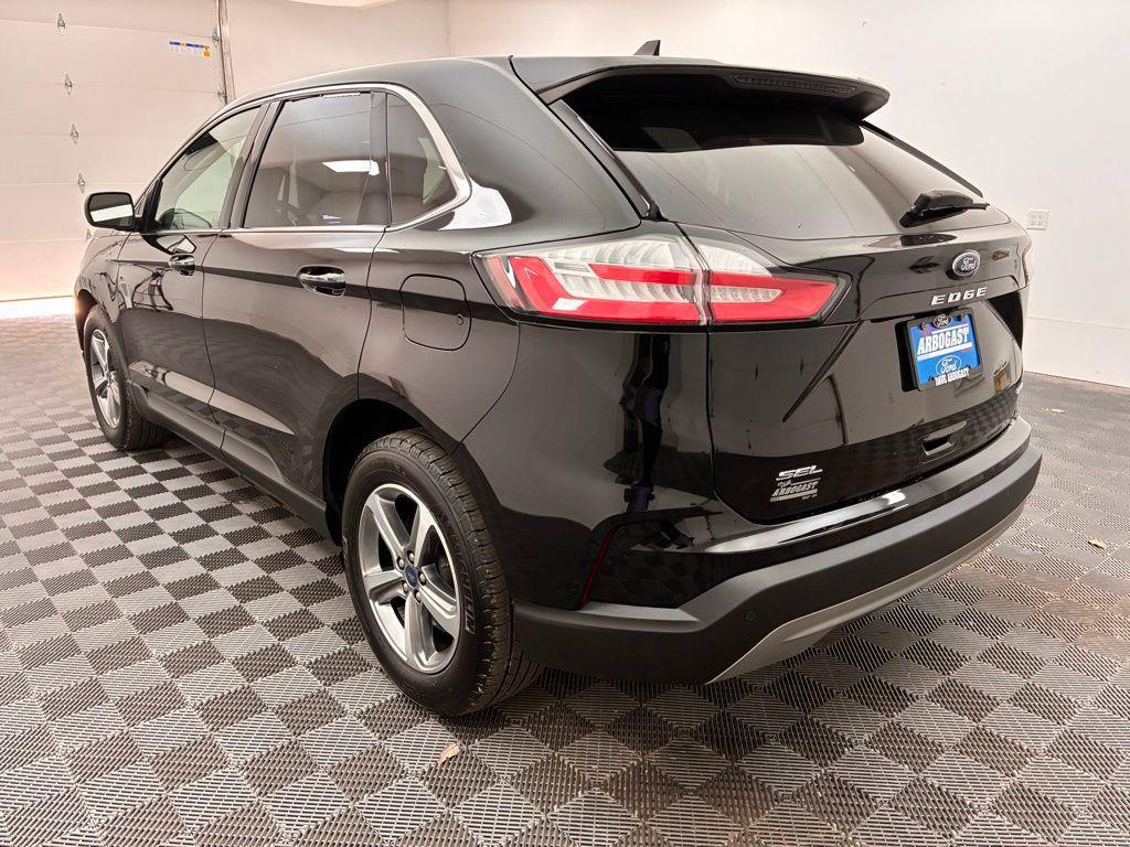 used 2022 Ford Edge car, priced at $25,195