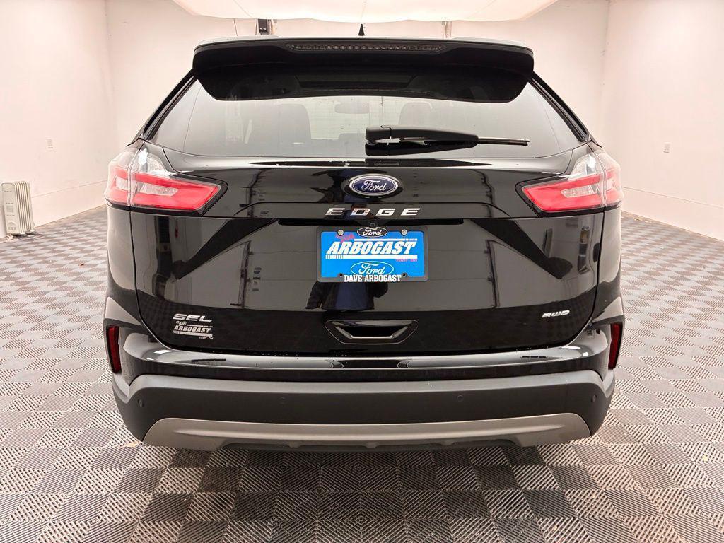 used 2022 Ford Edge car, priced at $25,195