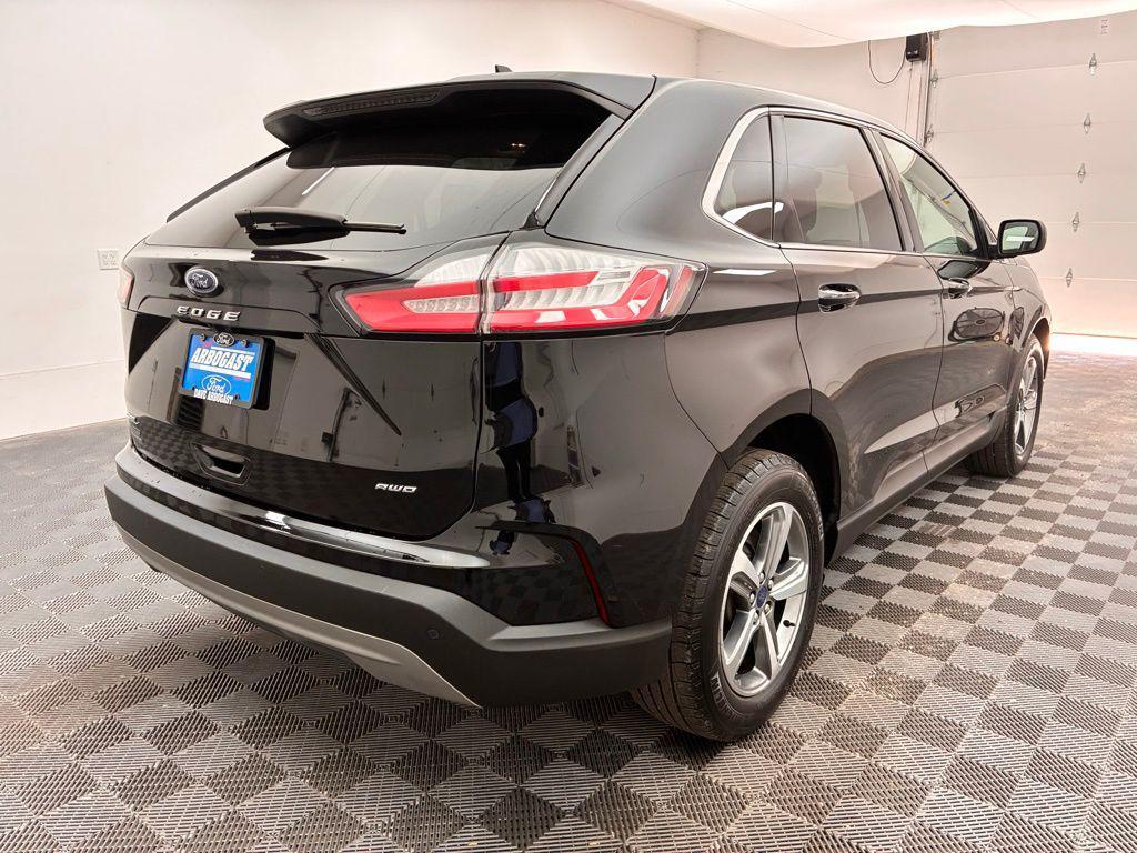 used 2022 Ford Edge car, priced at $25,195