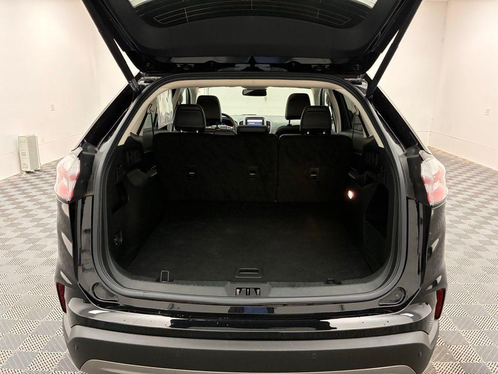 used 2022 Ford Edge car, priced at $25,195