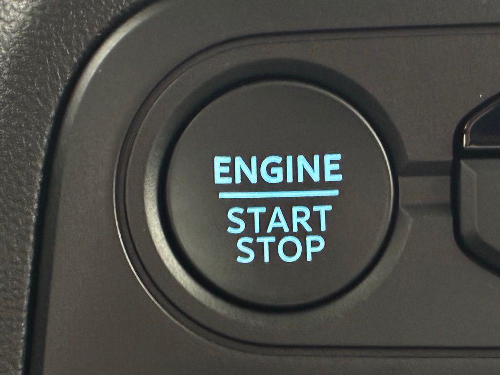 new 2025 Ford Bronco Sport car, priced at $34,306