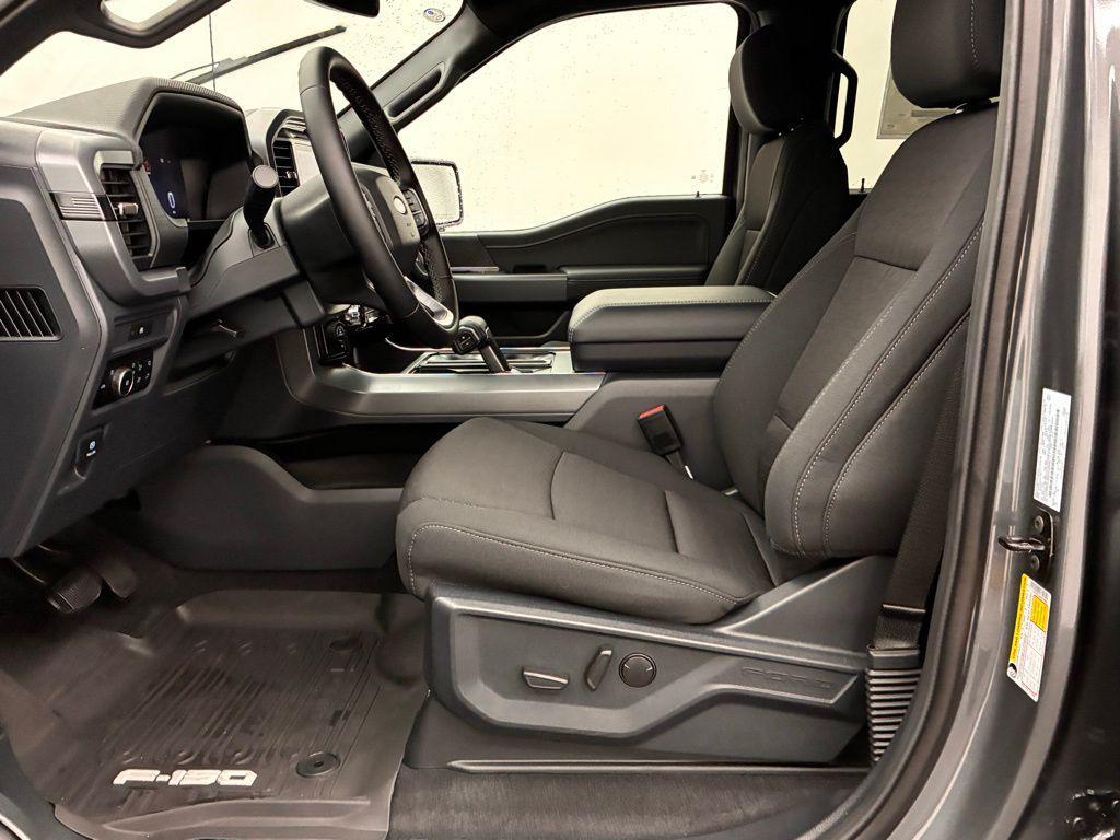 new 2025 Ford F-150 car, priced at $62,531