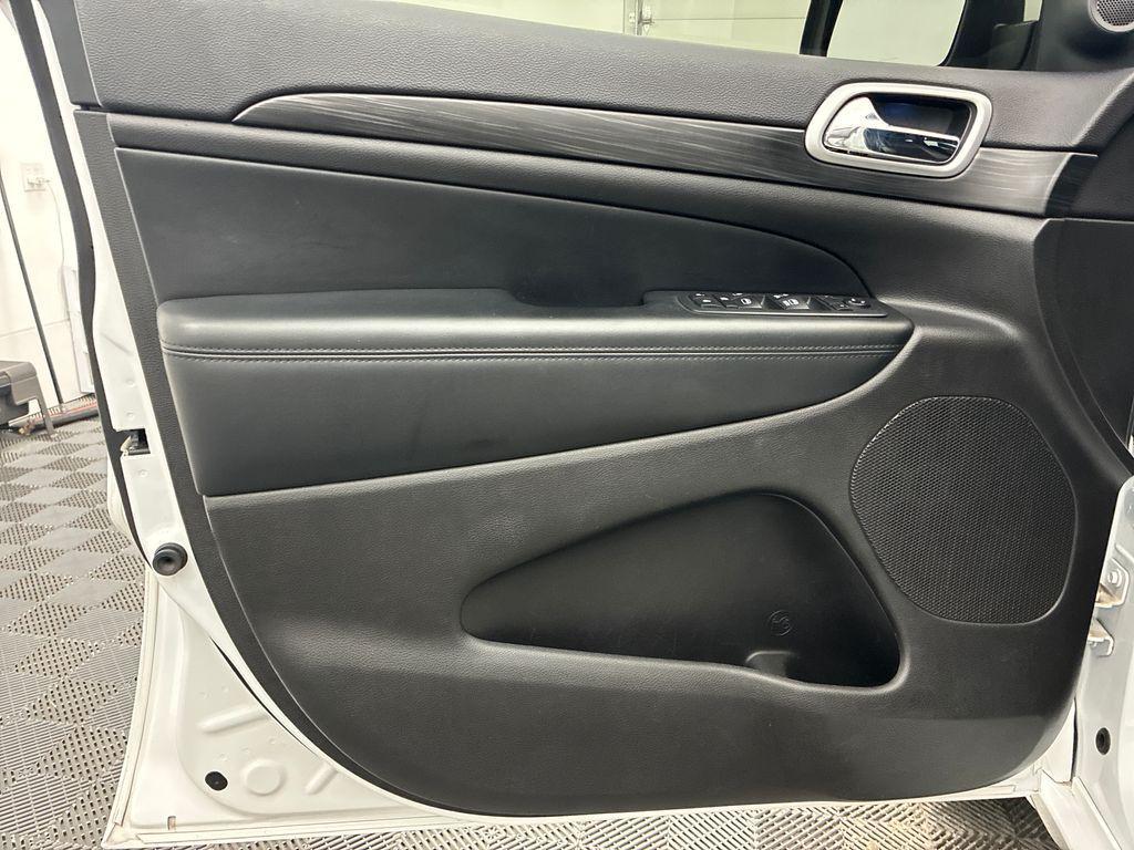 used 2019 Jeep Grand Cherokee car, priced at $22,050