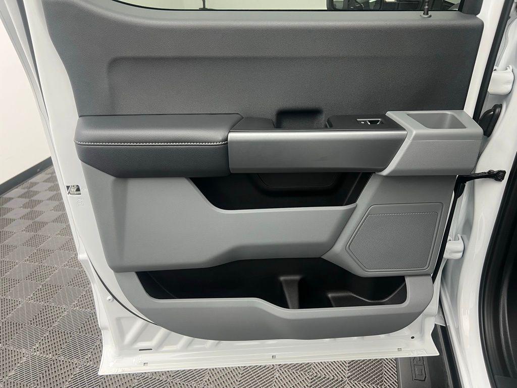 new 2025 Ford F-250 car, priced at $66,375