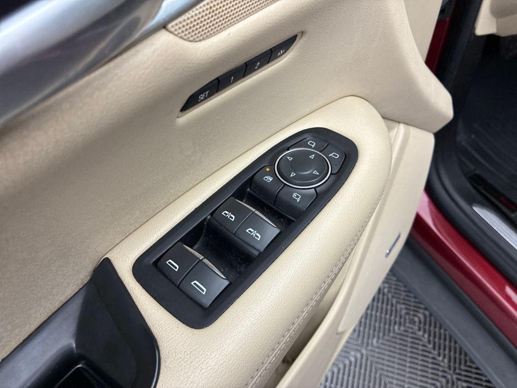 used 2017 Cadillac XT5 car, priced at $18,789