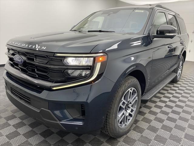 new 2025 Ford Expedition car, priced at $72,150