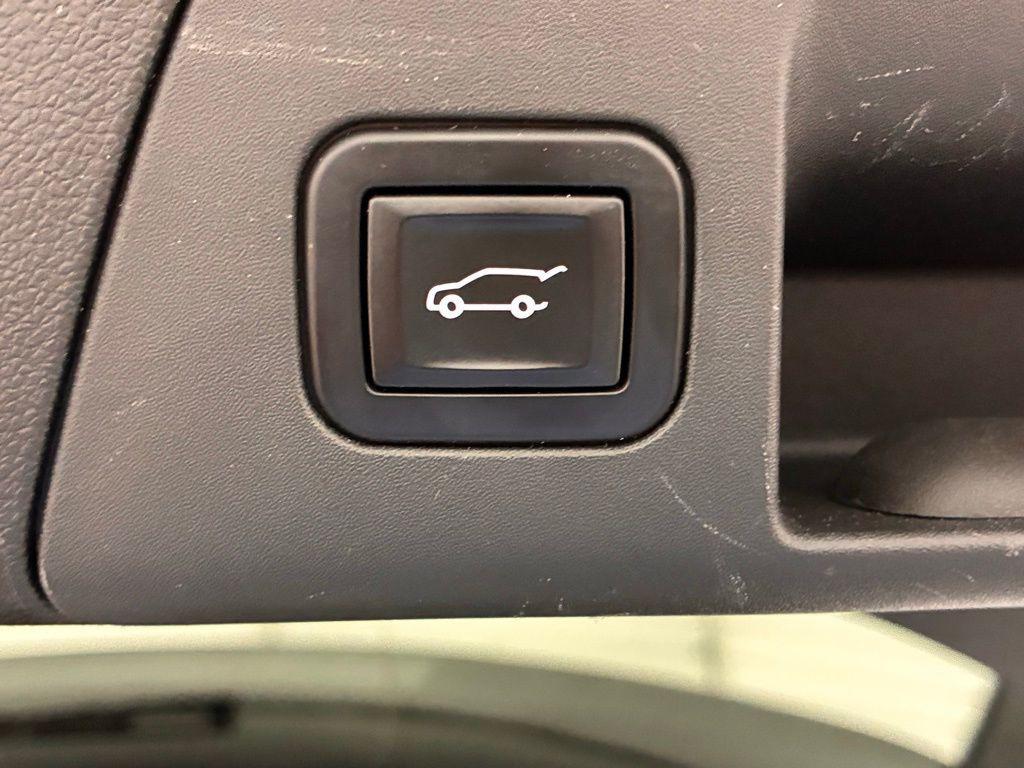 used 2022 Buick Envision car, priced at $22,488