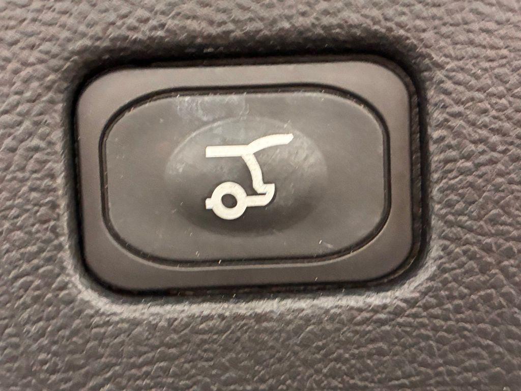 used 2024 Ford Edge car, priced at $28,528