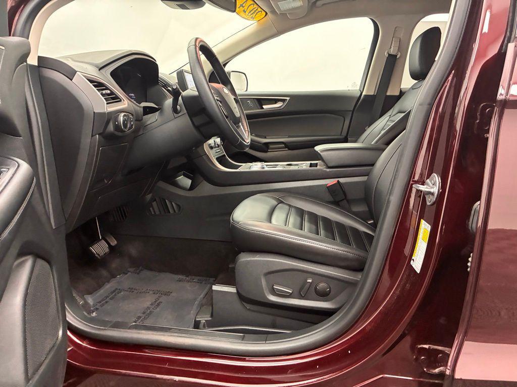 used 2024 Ford Edge car, priced at $28,528
