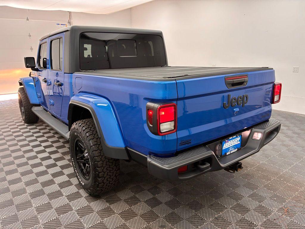 used 2021 Jeep Gladiator car, priced at $28,548