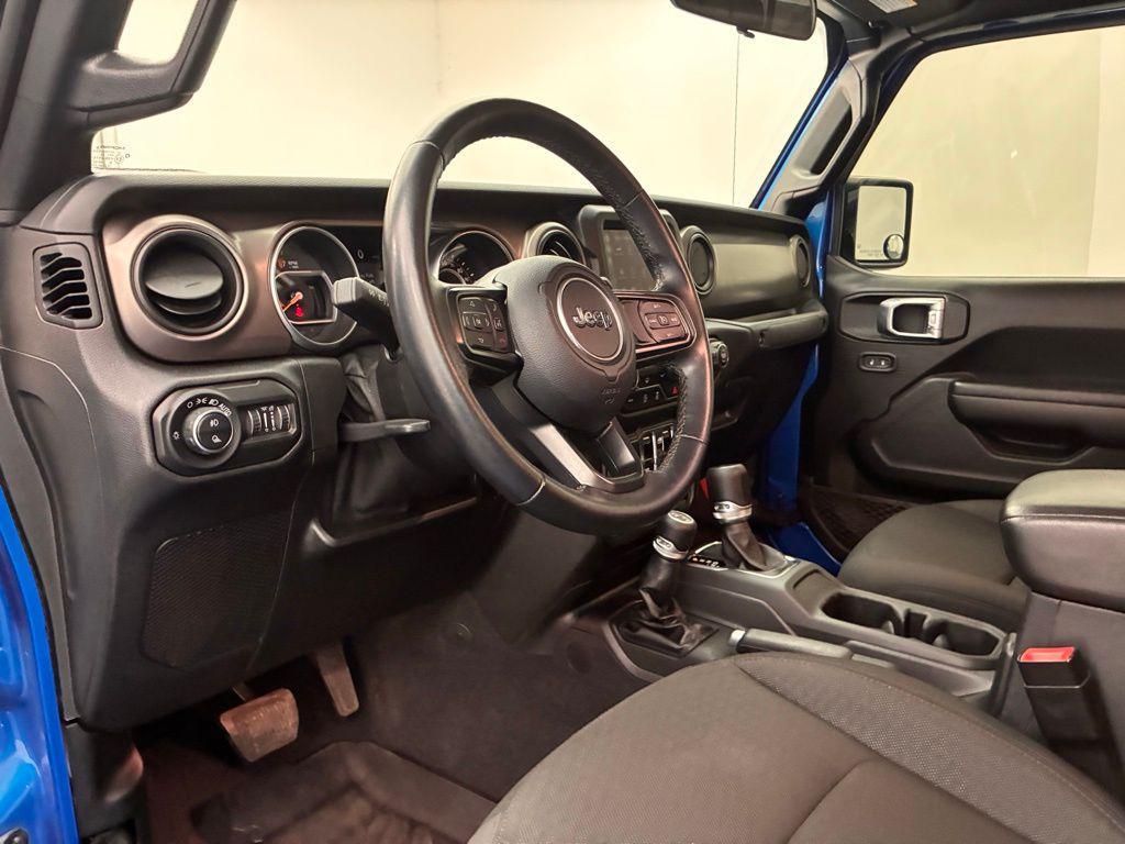 used 2021 Jeep Gladiator car, priced at $28,548
