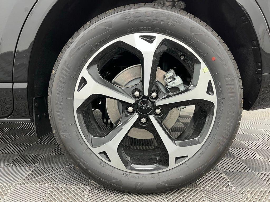 new 2025 Ford Escape car, priced at $34,999