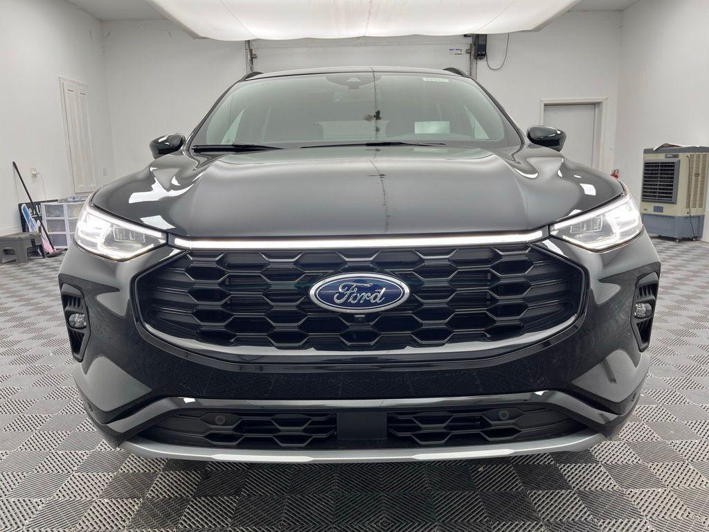 new 2025 Ford Escape car, priced at $34,999
