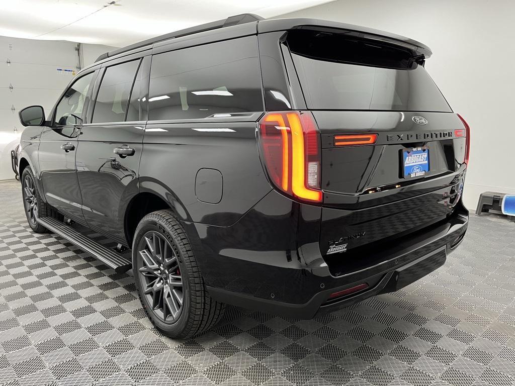 new 2025 Ford Expedition car, priced at $80,886