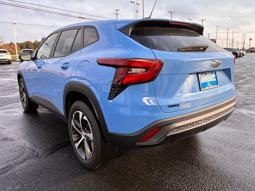 used 2024 Chevrolet Trax car, priced at $22,696