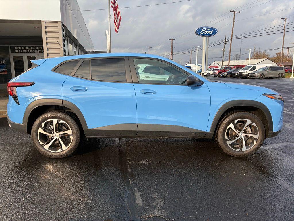 used 2024 Chevrolet Trax car, priced at $22,696