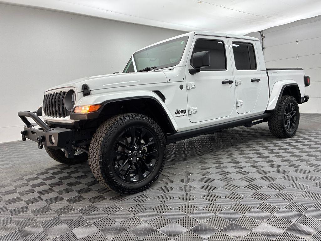 used 2024 Jeep Gladiator car, priced at $36,259