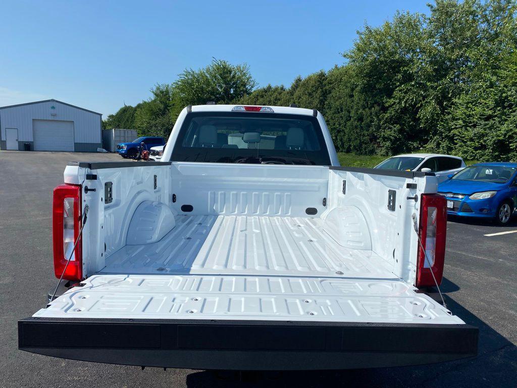 new 2025 Ford F-250 car, priced at $51,434