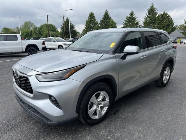 used 2023 Toyota Highlander car, priced at $32,549