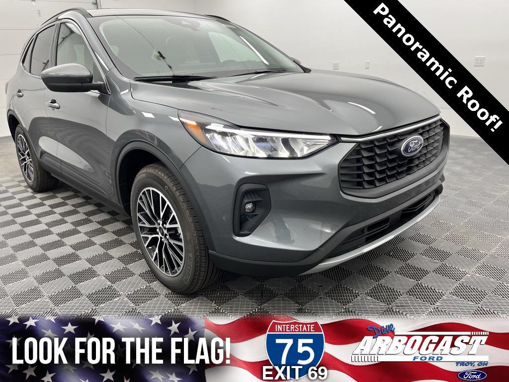 new 2025 Ford Escape PHEV car, priced at $33,099